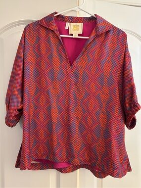 Emily McCarthy Pink & Orange Patterned V-Neck Women's Top